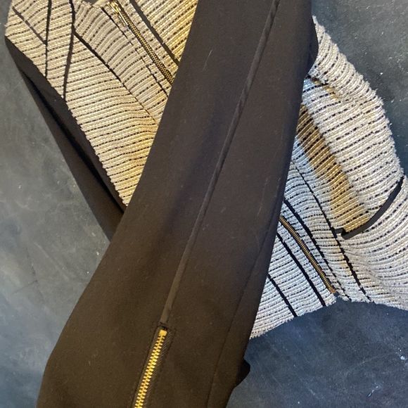 Calvin Cline Jaket size 12 P. Super classy and elegant! Good condition! - Picture 7 of 13